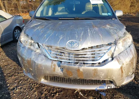 2011 Toyota Sienna Limited V6 from USA, damaged, VIN 5TDYK3DCXBS027354